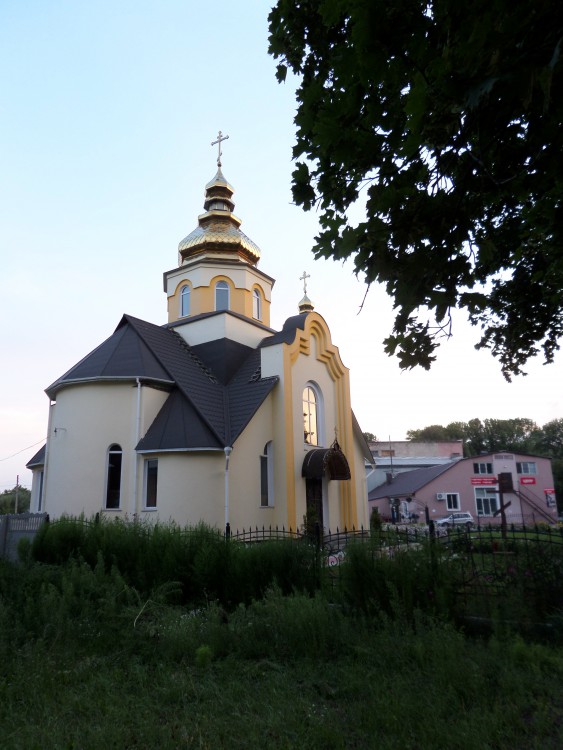 Церковь Успения Пресвятой Богородицы, Конотоп (Конотопский район, Украина, Сумская область). общий вид в ландшафте