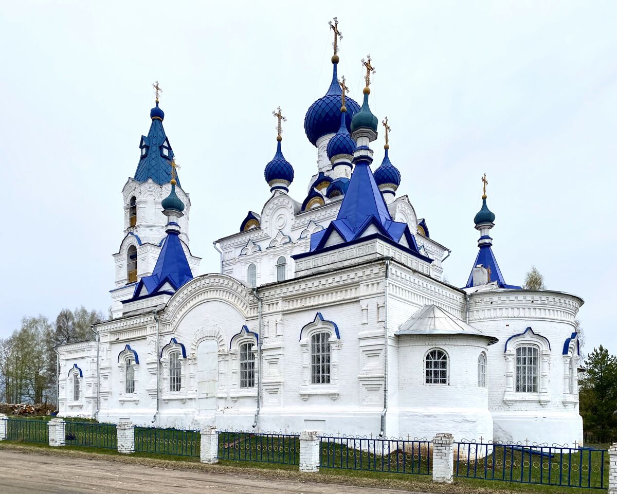 Церковь Владимирской иконы Божией Матери (новая), Шапта (Кикнурский район, Кировская область). фасады, Вид с юго-востока