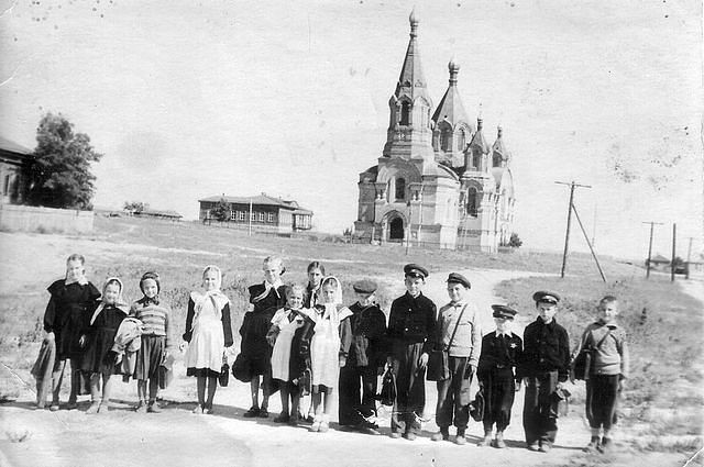 Церковь Николая Чудотворца, Голубинская (Калачёвский район, Волгоградская область). архивная фотография, Частная коллекция. Фото 1950-х годов