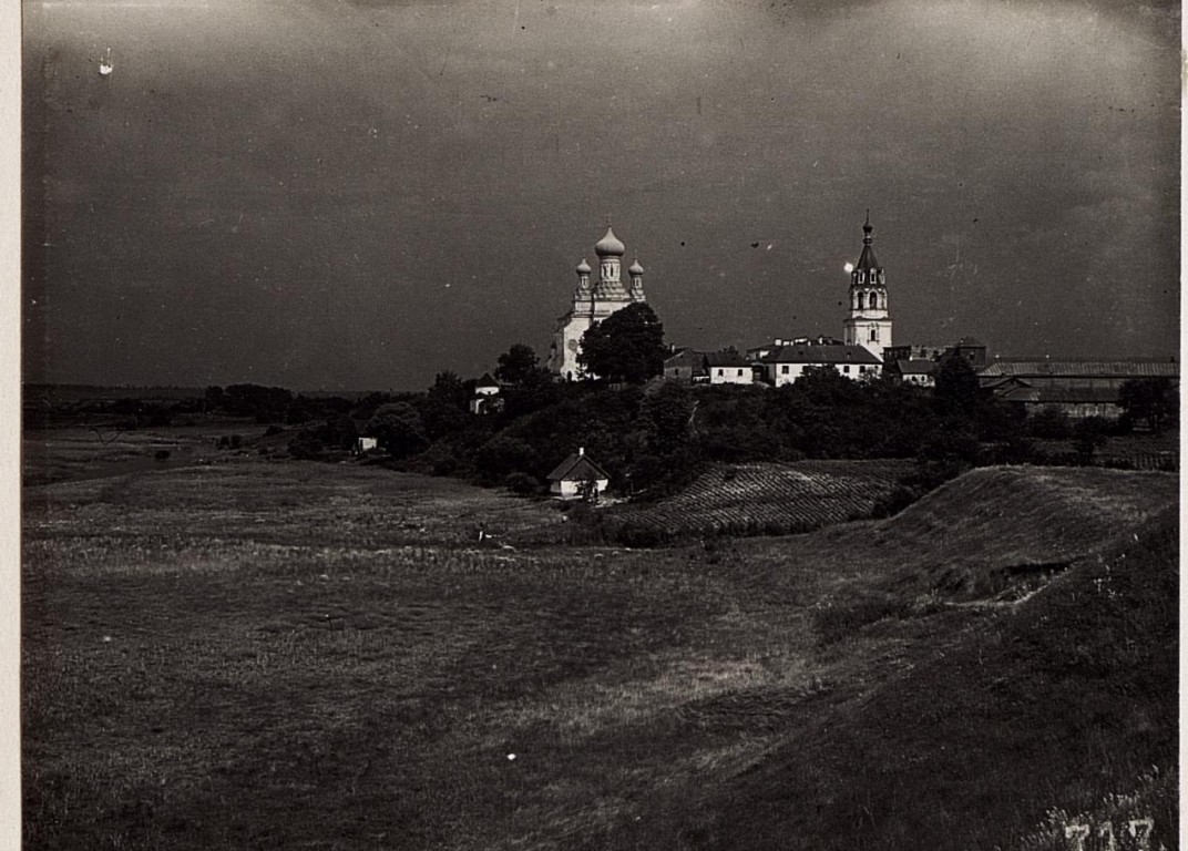 Зимнее. Успенский Святогорский Зимненский женский монастырь. архивная фотография, Частная коллекция. Фото 1917 г.