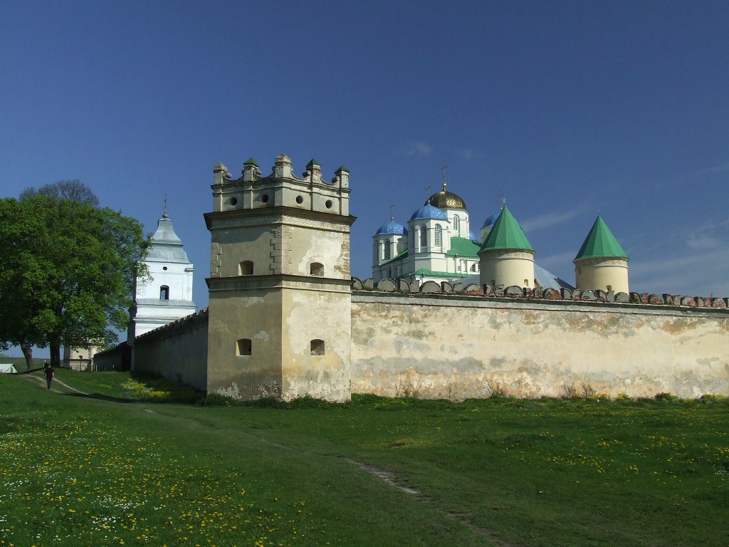 Межирич. Троицкий Межирицкий мужской монастырь. фасады