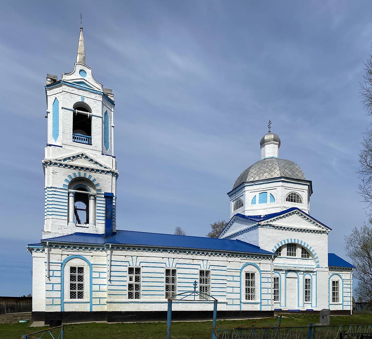 Южный фасад, фасады. Церковь Смоленской иконы Божией Матери, Мусерье (Санчурский район, Кировская область)