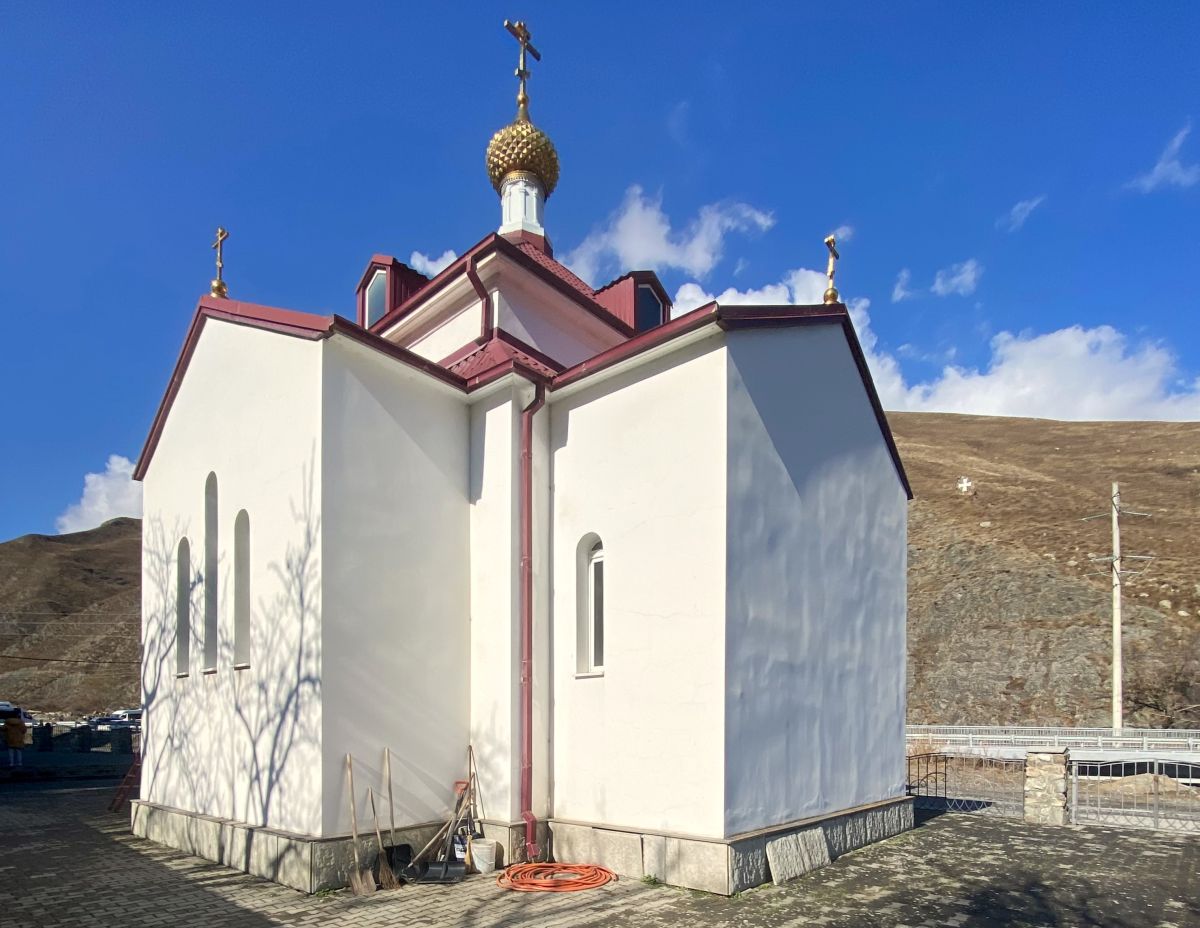 Аланский Успенский мужской монастырь. Церковь Жён-мироносиц, Хидикус (Хидыхъус) (Алагирский район, Республика Северная Осетия-Алания). фасады, Юго-восточная сторона