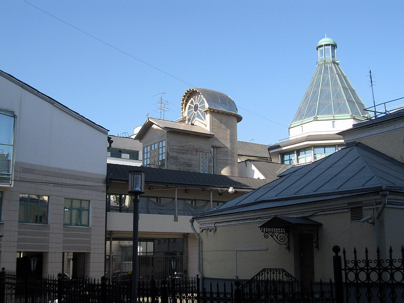 Домовая церковь Сретения Господня при Театре 