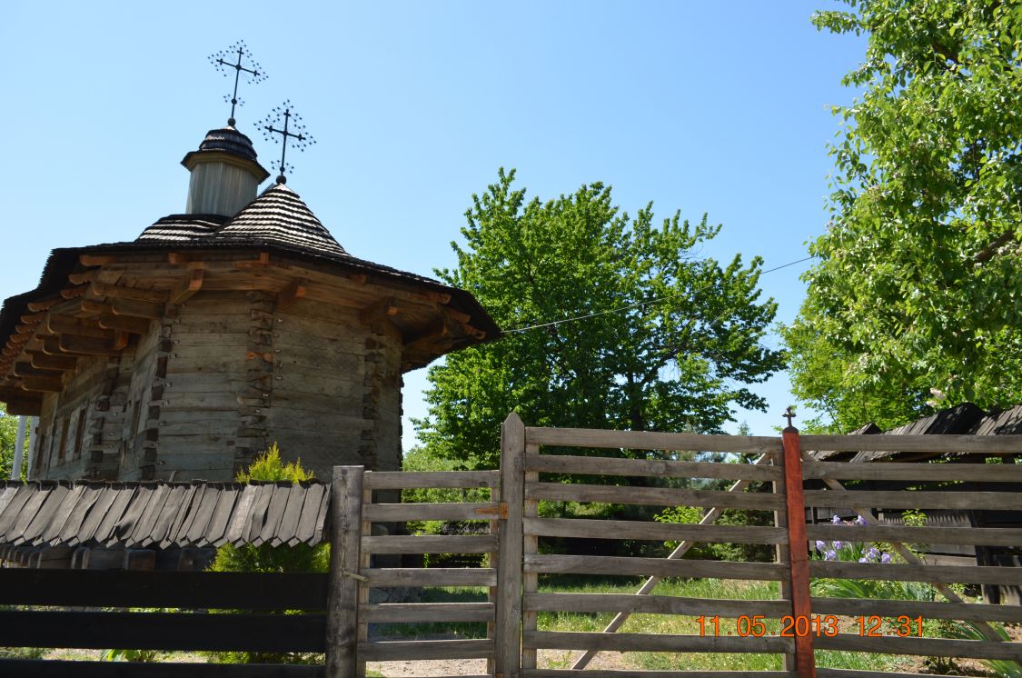 Паланка. Церковь Покрова Пресвятой Богородицы. фасады