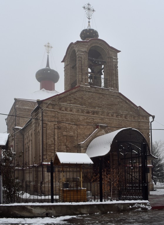 Коксайек (Георгиевка). Церковь Георгия Победоносца. фасады, В холодный туманный день