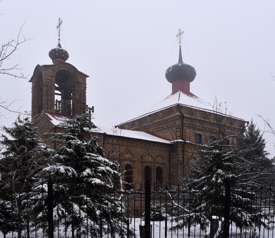 Церковь Георгия Победоносца, Коксайек (Георгиевка) (Туркестанская область, Казахстан). фасады, В холодный туманный день