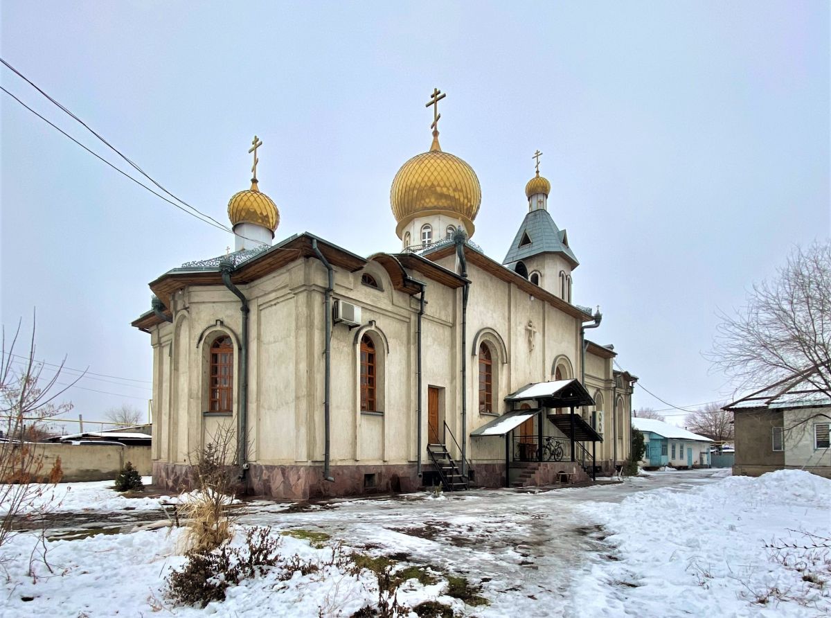 Церковь Георгия Победоносца (новая), Шу (Жамбылская область, Казахстан). фасады, Вид с северо-востока