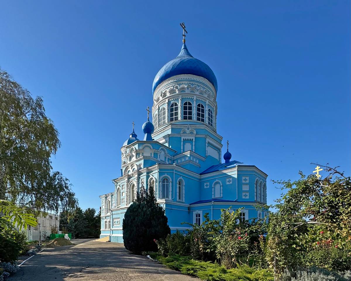 Церковь Покрова Пресвятой Богородицы, Каневская (Каневской район, Краснодарский край). фасады, Вид с юго-востока