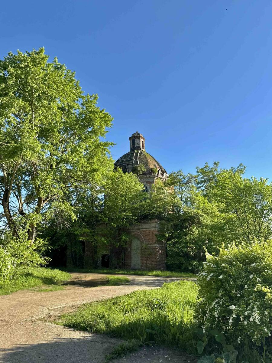 Церковь Петра и Павла, Сердеж (Яранский район, Кировская область). общий вид в ландшафте