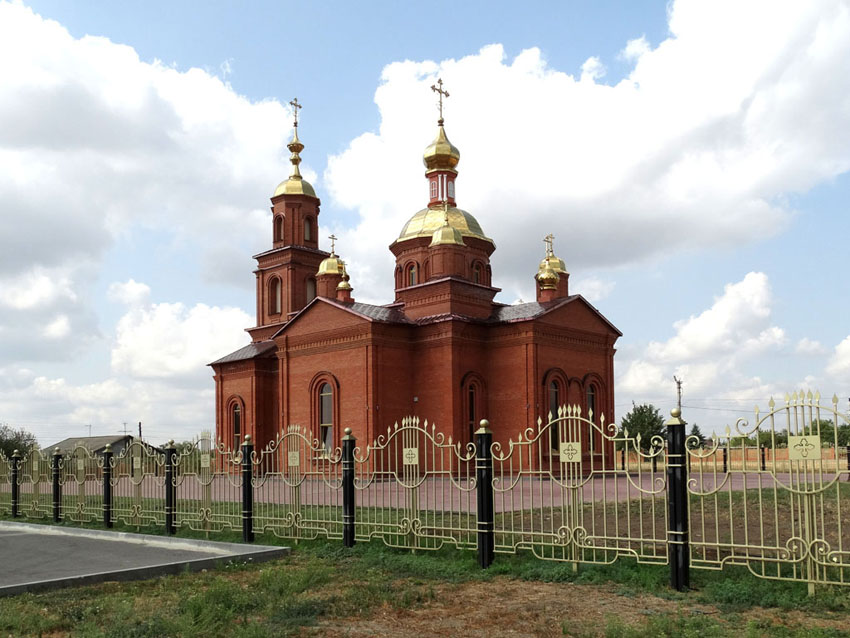 Церковь Иоанна Воина, Сады Придонья (Городищенский район, Волгоградская область). фасады
