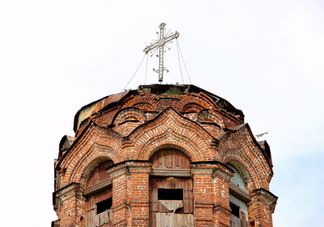 Люмпанур. Церковь Троицы Живоначальной. архитектурные детали