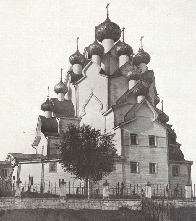 Анхимово. Церковь Покрова Пресвятой Богородицы. архивная фотография, Фотография с сайта http://www.archnadzor.ru/2011/03/05/russkoe-derevo-5