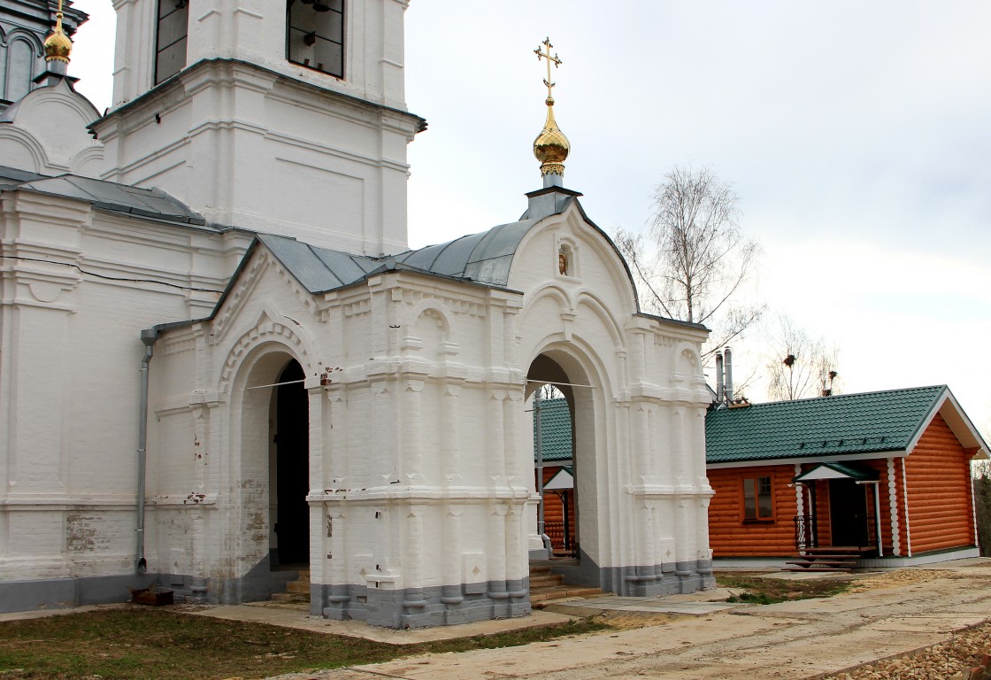 Церковь Троицы Живоначальной, Кугалки (Яранский район, Кировская область). архитектурные детали
