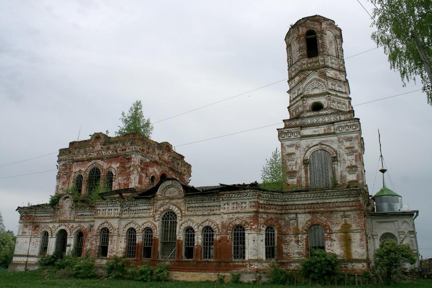 Церковь Троицы Живоначальной, Первомайское (Яранский район, Кировская область). фасады