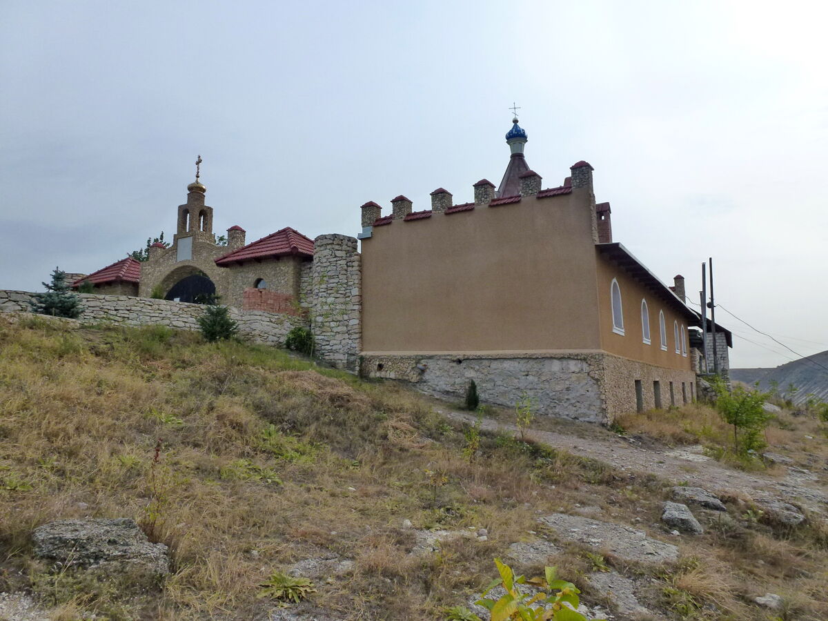 Церковь Рождества Пресвятой Богородицы, Бутучены (Оргеевский район, Молдова). фасады