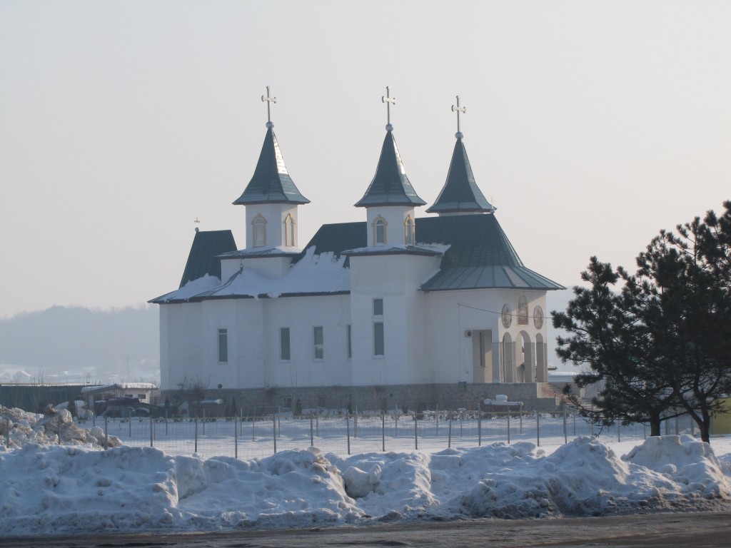 Церковь Всех Святых, Бельцы (Бельцы, Молдова). фасады