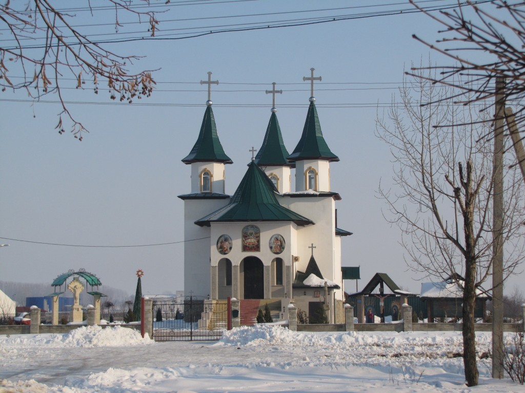 Церковь Всех Святых, Бельцы (Бельцы, Молдова). фасады
