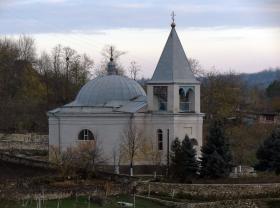 Строенцы. Церковь Михаила Архангела