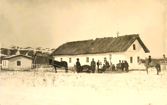 Церковь Покрова Пресвятой Богородицы, Иссык (Алматинская область, Казахстан). архивная фотография, Первая церковь. Казачий выселок Надёжный (Иссык)