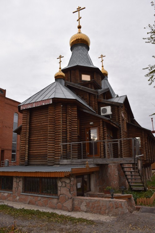 Караганда. Церковь Петра и Павла. фасады