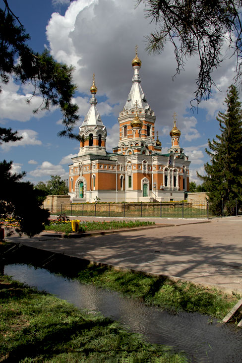 Уральск. Церковь Христа Спасителя. фасады, Храм Христа Спасителя. 