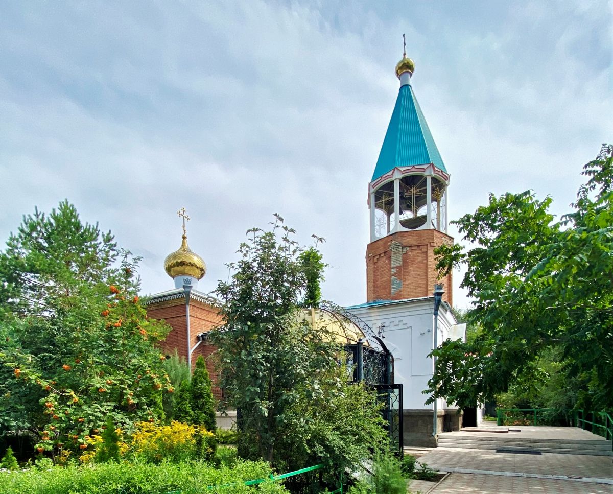 Уральск. Церковь Николая Чудотворца. фасады, Вид с северо-запада