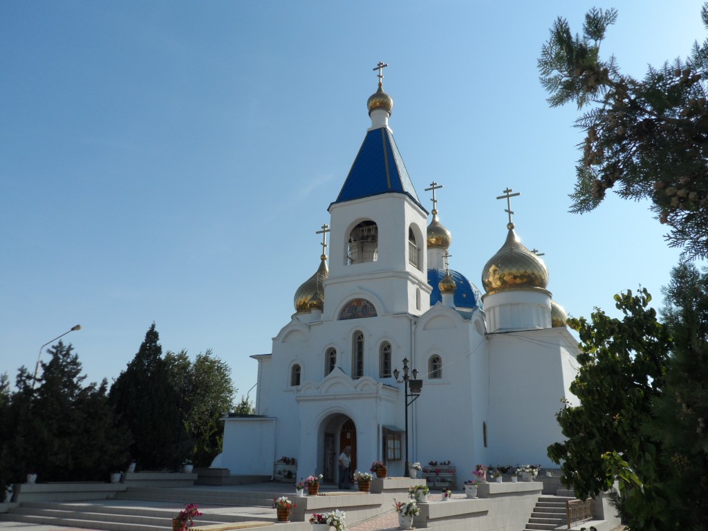 Актау. Церковь Благовещения Пресвятой Богородицы (новая). фасады