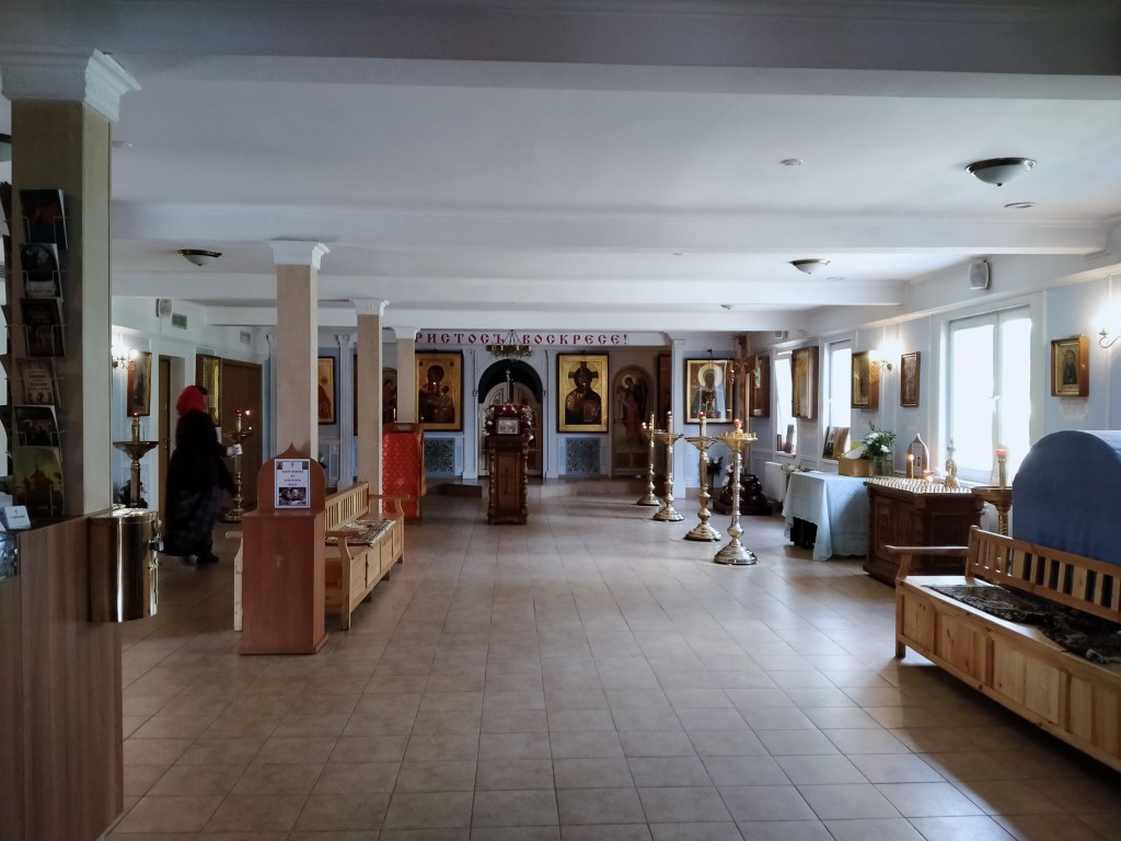 Церковь Матроны Московской в Тёплом Стане, Тёплый Стан (Юго-Западный административный округ (ЮЗАО), г. Москва). интерьер и убранство, интерьер