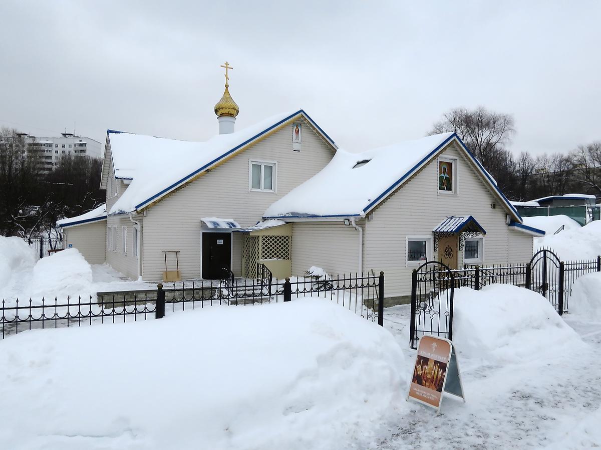 фасады. Церковь Матроны Московской в Тёплом Стане, Тёплый Стан (Юго-Западный административный округ (ЮЗАО), г. Москва)