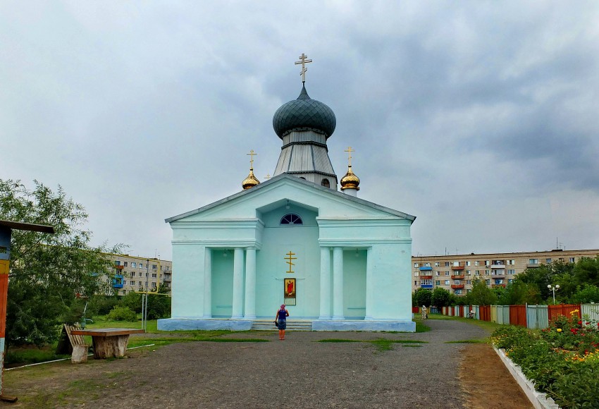 Суровикино. Церковь Михаила Архангела. общий вид в ландшафте