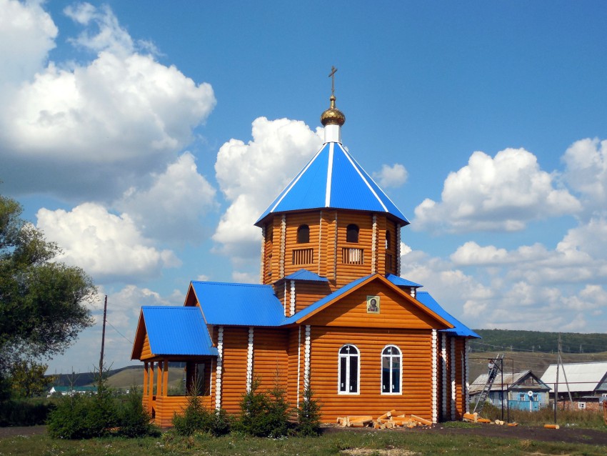 Старый Кувак. Церковь Покрова Пресвятой Богородицы (новая). фасады