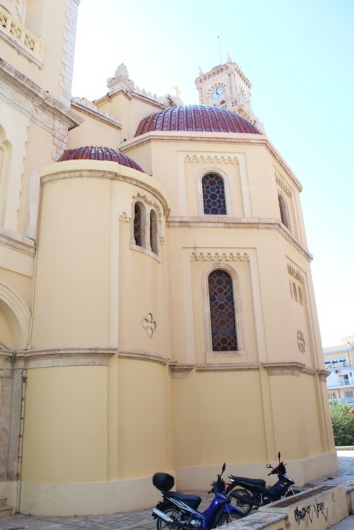 Кафедральный собор Мины великомученика, Ираклион (Крит (Κρήτη), Греция). архитектурные детали, Трехчастная апсида
