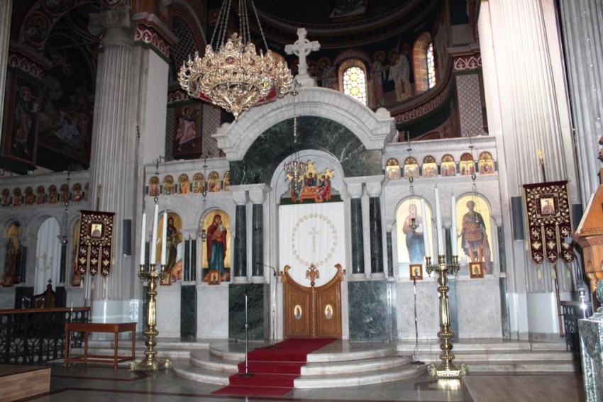 Кафедральный собор Мины великомученика, Ираклион (Крит (Κρήτη), Греция). интерьер и убранство, Иконостас
