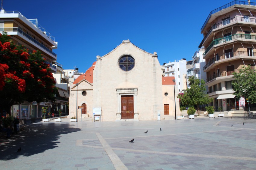 Церковь Екатерины, Ираклион (Крит (Κρήτη), Греция). общий вид в ландшафте, Вид с запада