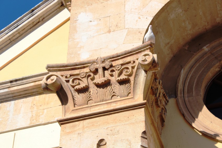 Ираклион. Собор Мины великомученика (старый). архитектурные детали, Фрагмент западного фасада