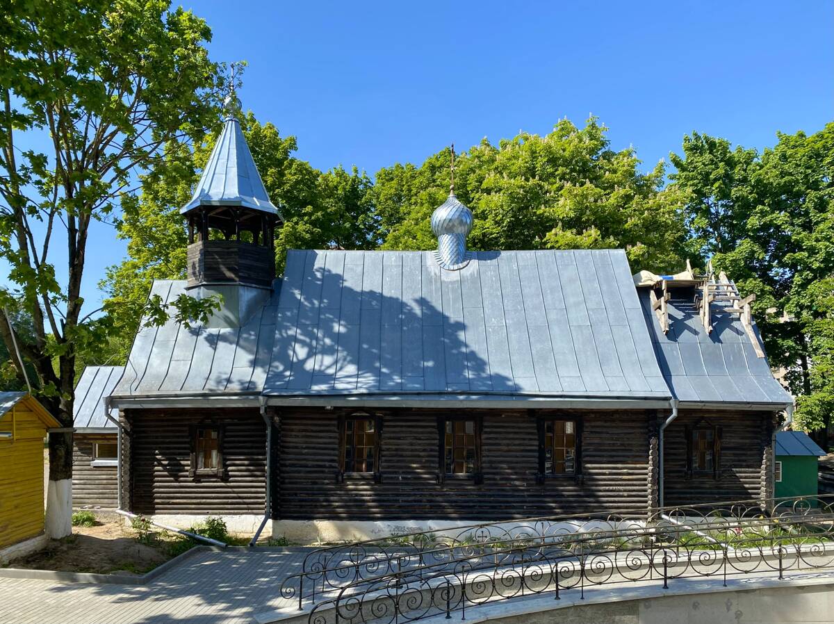 Часовня Тихвинской иконы Божией Матери, Гродно (Гродненский район, Беларусь, Гродненская область). фасады, Южный фасад