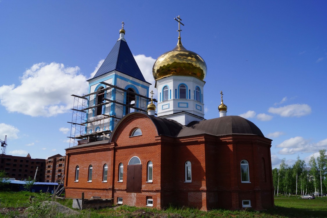 Дюртюли. Церковь Василия Великого. фасады