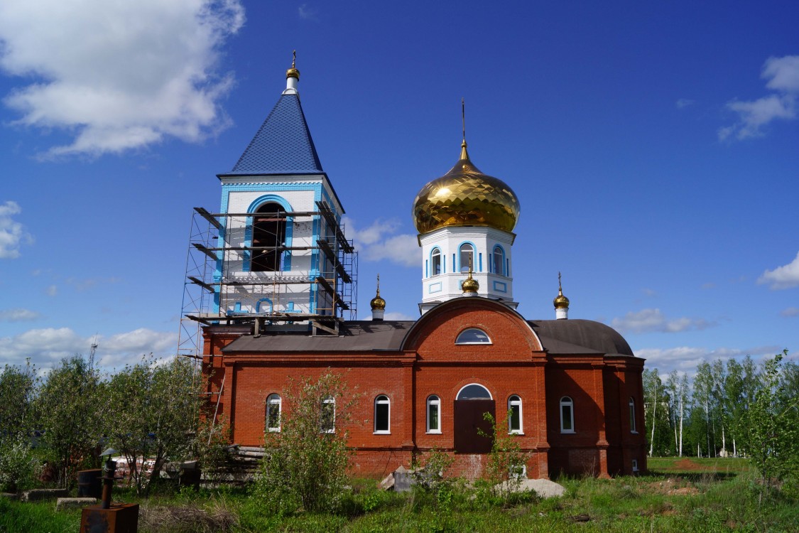 Дюртюли. Церковь Василия Великого. фасады