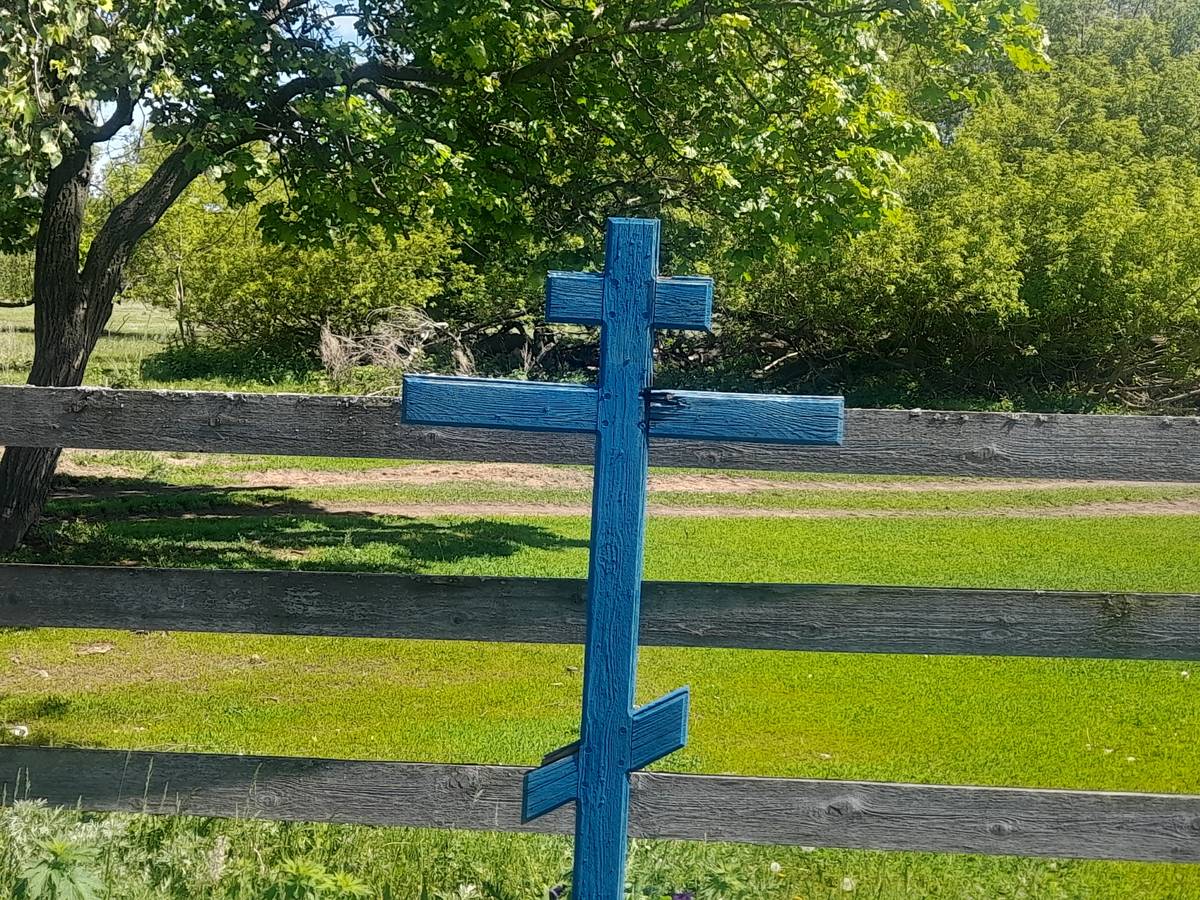 Поклонный крест на месте храма, дополнительная информация. Церковь Николая Чудотворца, Крещенка (Илишевский район, Республика Башкортостан)