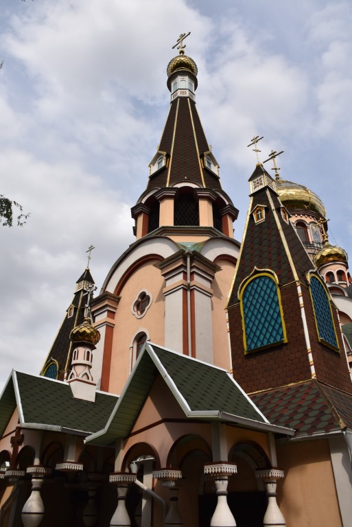 Церковь Воздвижения Креста Господня в Карасу, Алматы (Алматы, город, Казахстан). фасады
