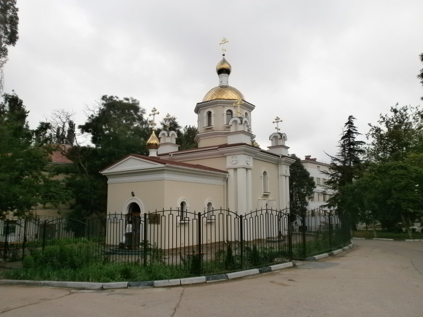 Храм луки крымского в симферополе