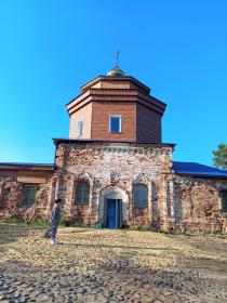 Осока. Церковь Тихвинской иконы Божией Матери (старая)