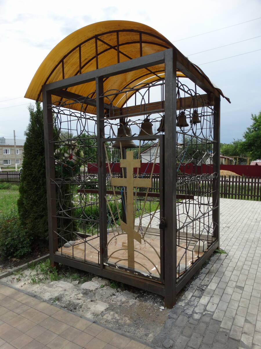 Церковь Екатерины, Екатериновка (Екатериновский район, Саратовская область). дополнительная информация, Звонница.