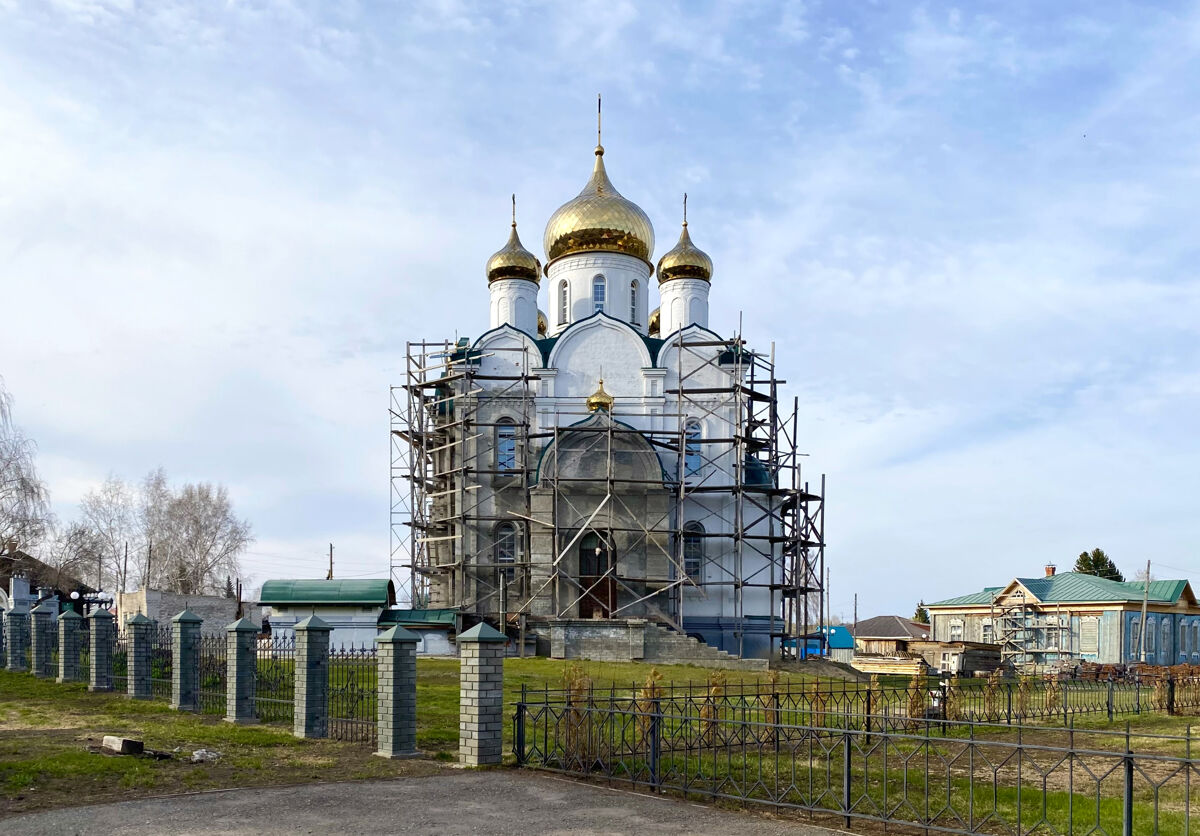 Усть-Чарышская Пристань. Церковь Иоанна Кронштадтского. документальные фотографии, Вид с юга