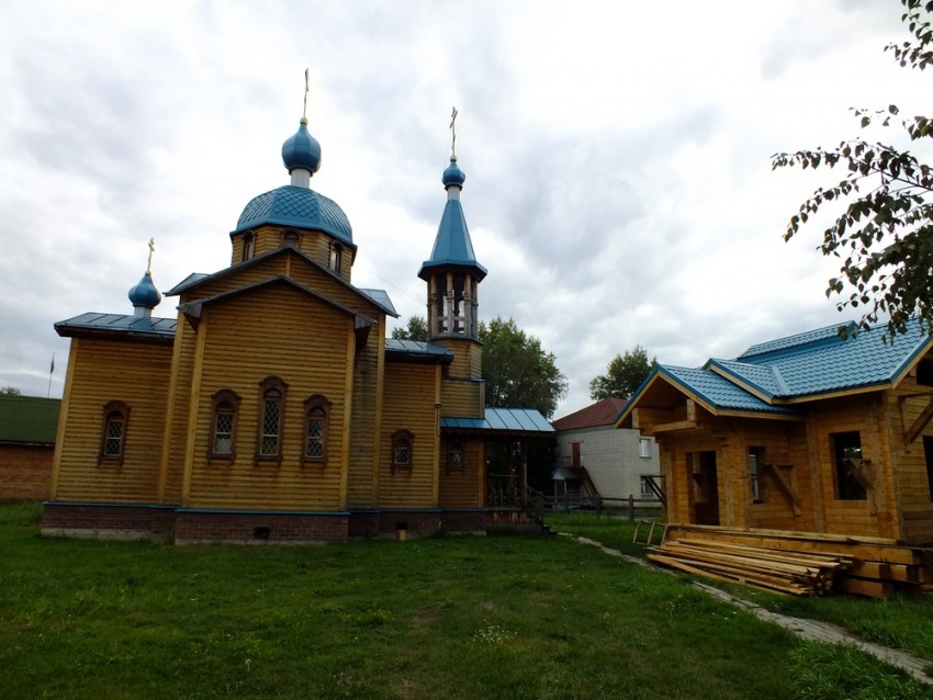 Церковь Татианы, Новотырышкино (Смоленский район, Алтайский край). фасады