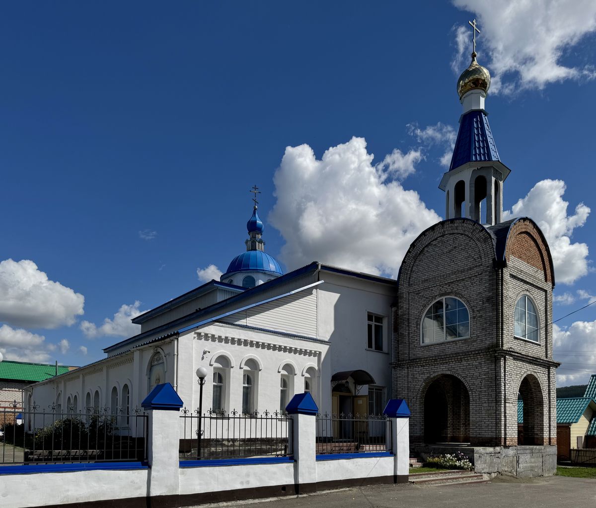 Церковь Покрова Пресвятой Богородицы, Целинное (Целинный район, Алтайский край). фасады, Вид с запада