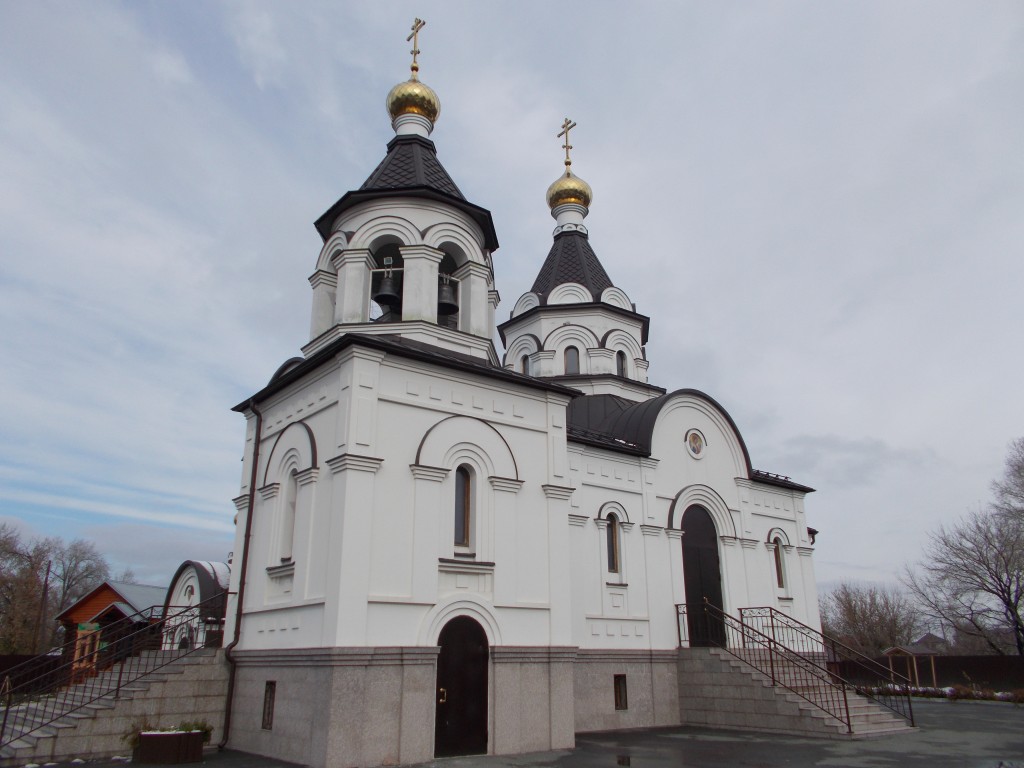 Новоалтайск. Церковь Иверской иконы Божией Матери. фасады