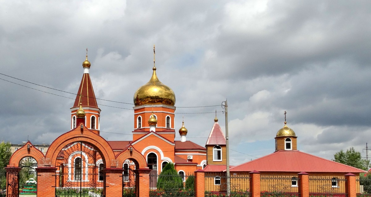 Церковь Луки (Войно-Ясенецкого), Волжский (Волжский, город, Волгоградская область). фасады