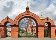 Церковь Луки (Войно-Ясенецкого), Центральные ворота<br>, Волжский, Волжский, город, Волгоградская область